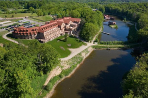Отель Dolina Charlotty Resort&Spa  Слупск